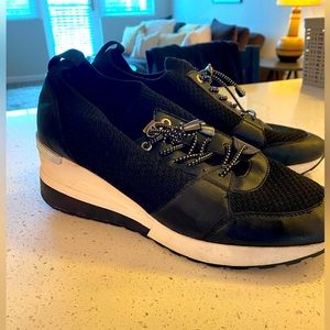 Steve Madden platform sneakers size 8